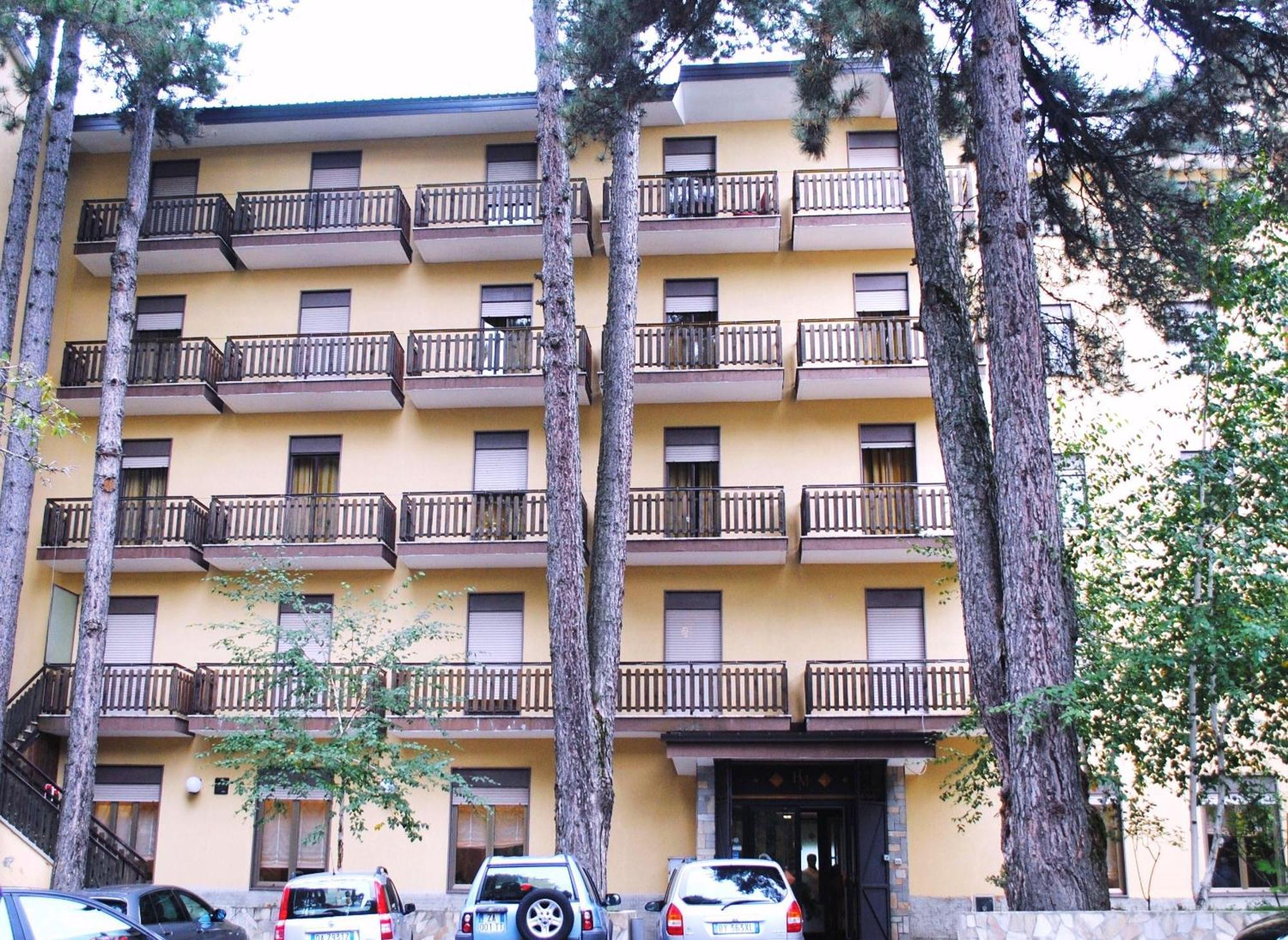 Hotel Meranda Camigliatello Silano Kültér fotó