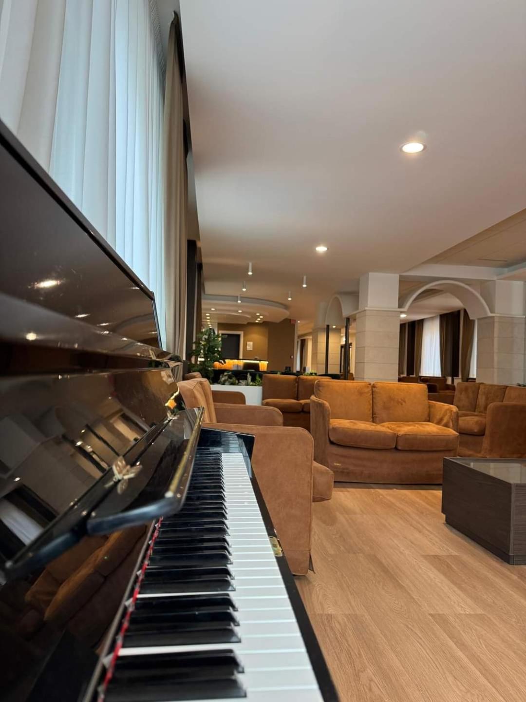 Hotel Meranda Camigliatello Silano Kültér fotó