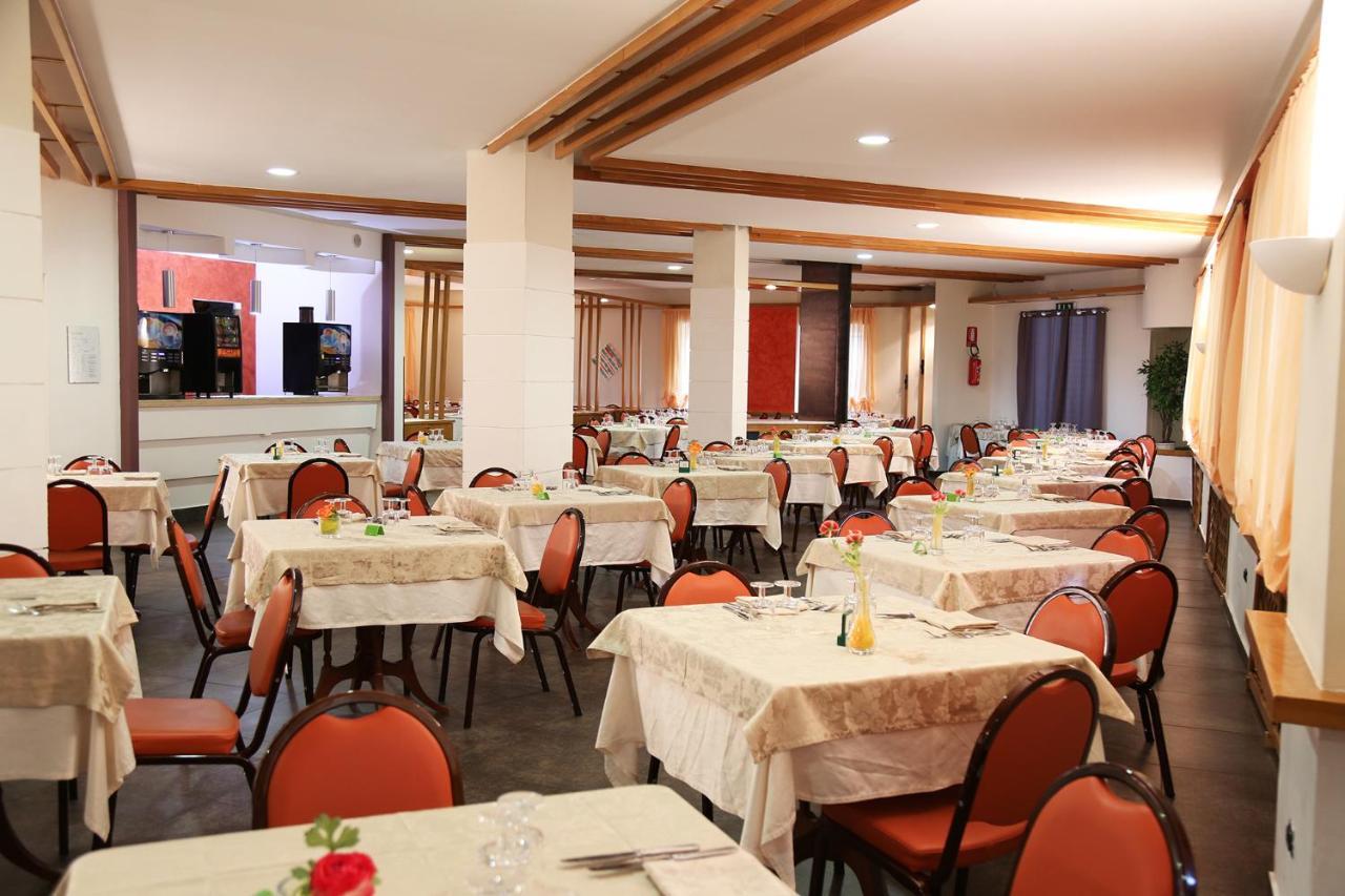 Hotel Meranda Camigliatello Silano Kültér fotó